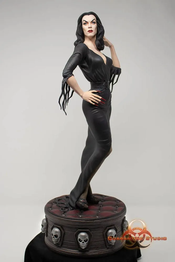 Vampira Statue 1/6 Queen Of The Ghouls 43 Cm